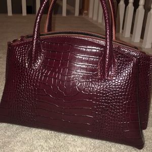 IACUCCI leather handbag. Used one time!